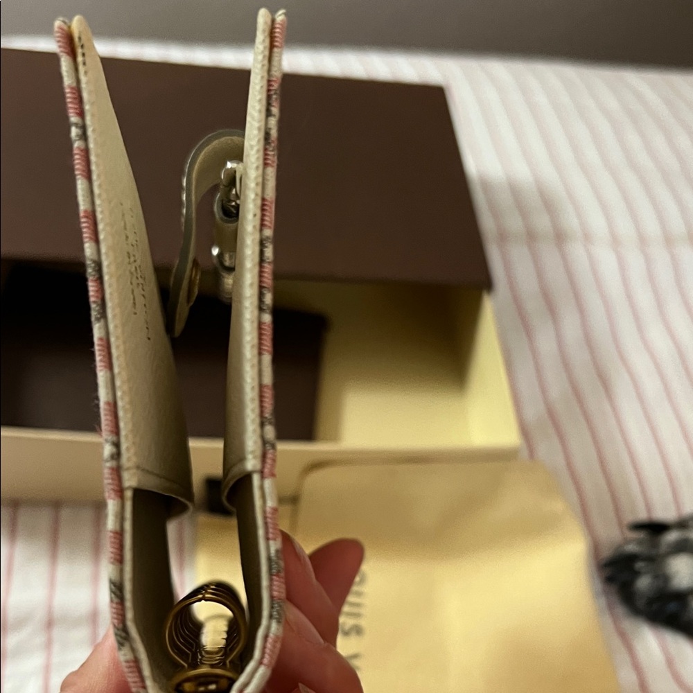 Louis Vuitton mini lin Pink and Cream Monogram 2009 vintage agenda - Picture 4 of 7